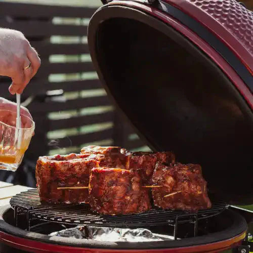 Big Green Egg vs. Kamado Joe vs. Monolith: Der ultimative Keramik-Check