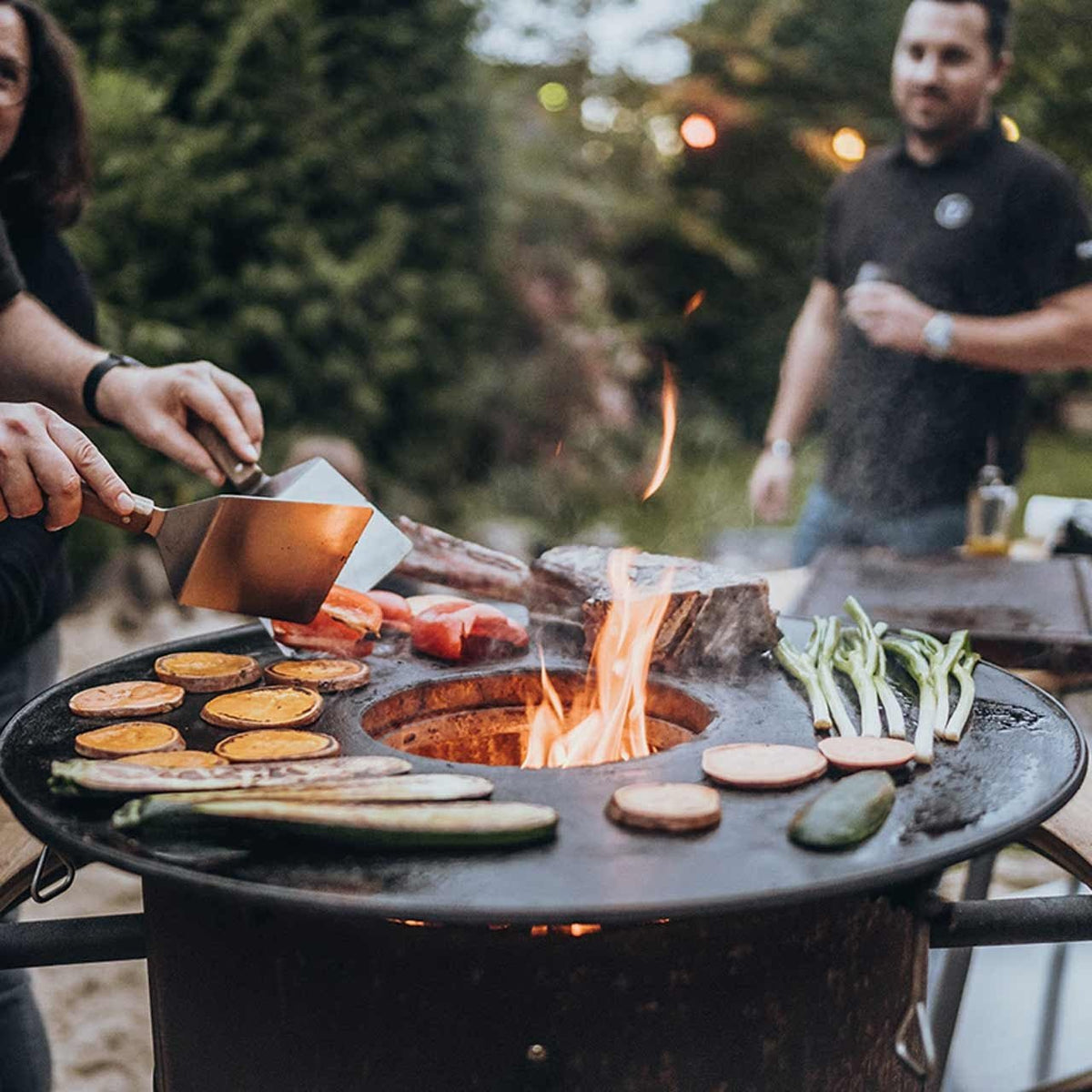 Moesta Bandit FirePlace inkl. Bambus Ablagen & BBQ-Disk, Detailansicht 3