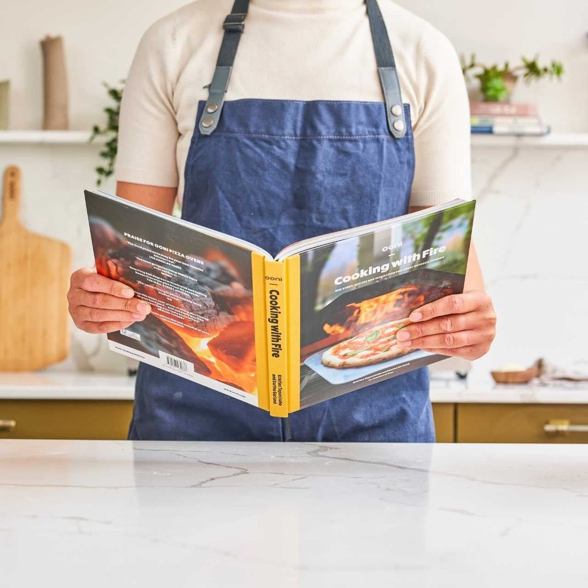 Ooni Pizza-Kochbuch "Cooking with Fire" UU-P06200 Cover