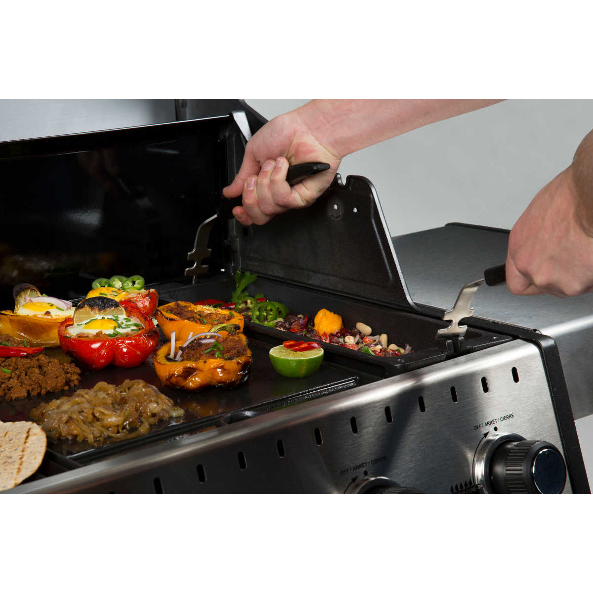 Broil King Wokeinsatz, Gusseisen für Regal & Imperial, Grillzubehör, Detailansicht 2