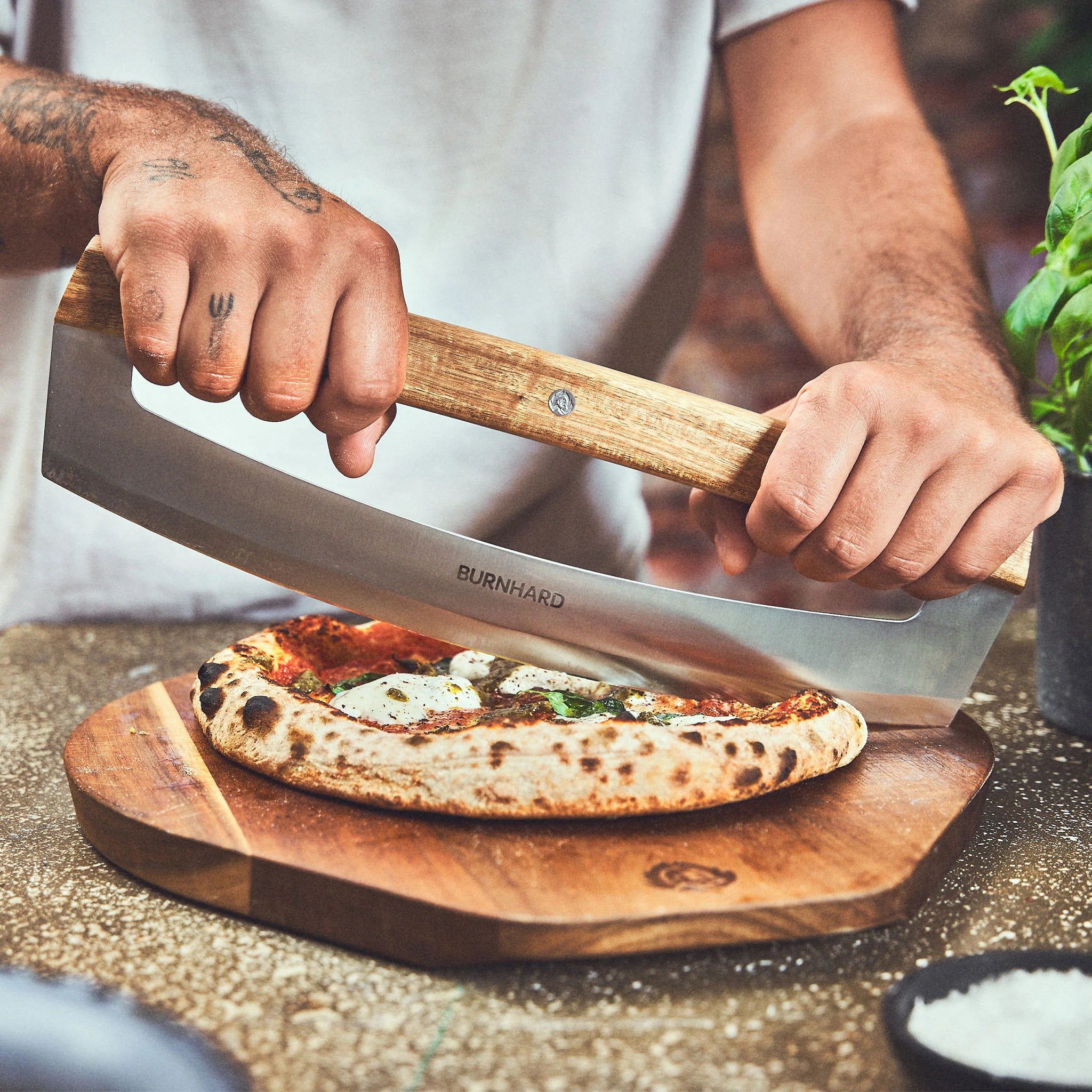 Burnhard Pizza-Wiegemesser, Grillzubehör, Detailansicht 5