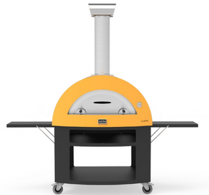 Alfa Forni Pizzaofen in Gelb, auf einem schwarzen Unterschrank