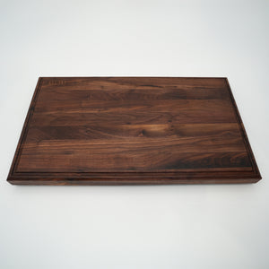 BABOSSA| Nussbaum Schneidebrett XL| Naturkante| Saftrille| 70x40x6 cm, Holzbrett