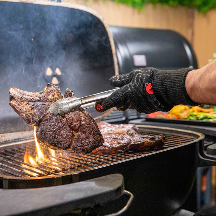 Grillen mit den Meater Grillhandschuhen