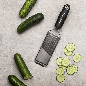 Microplane Profi-Gemüsehobel, Gourmet Serie, Detailansicht 1
