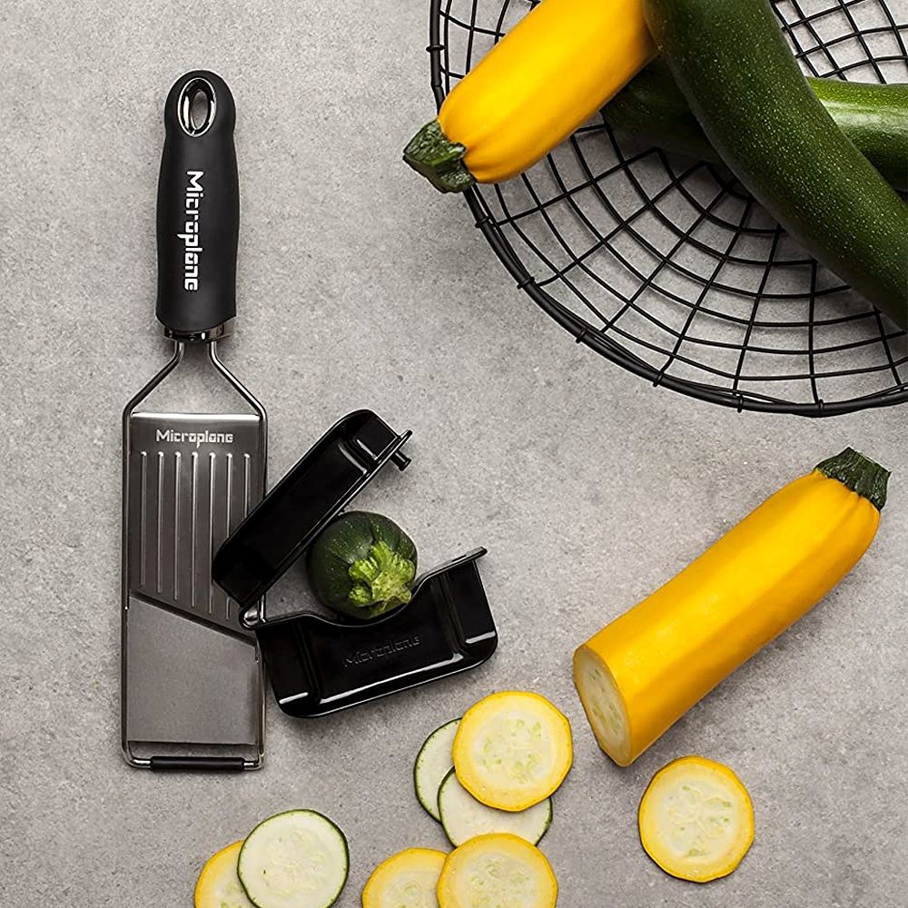 Microplane Profi-Gemüsehobel, Gourmet Serie, Detailansicht 2
